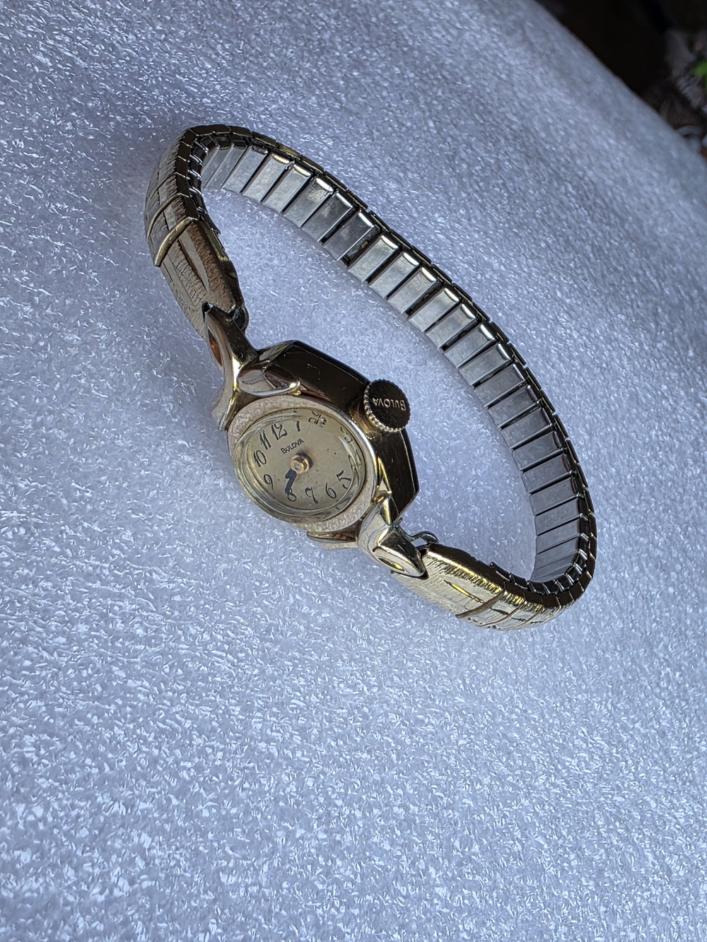 Vintage 1977 Bulova Ladies Cocktail Watch - 10K RGP - Mechanical Wind Up - Picture 4 of 10